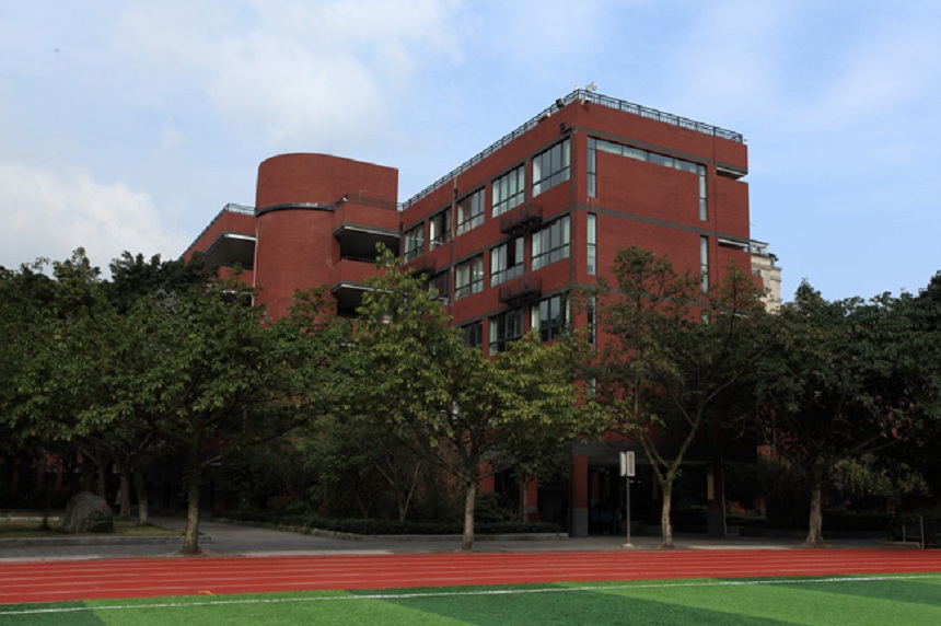 成都玉林中學校園環(huán)境好不好？