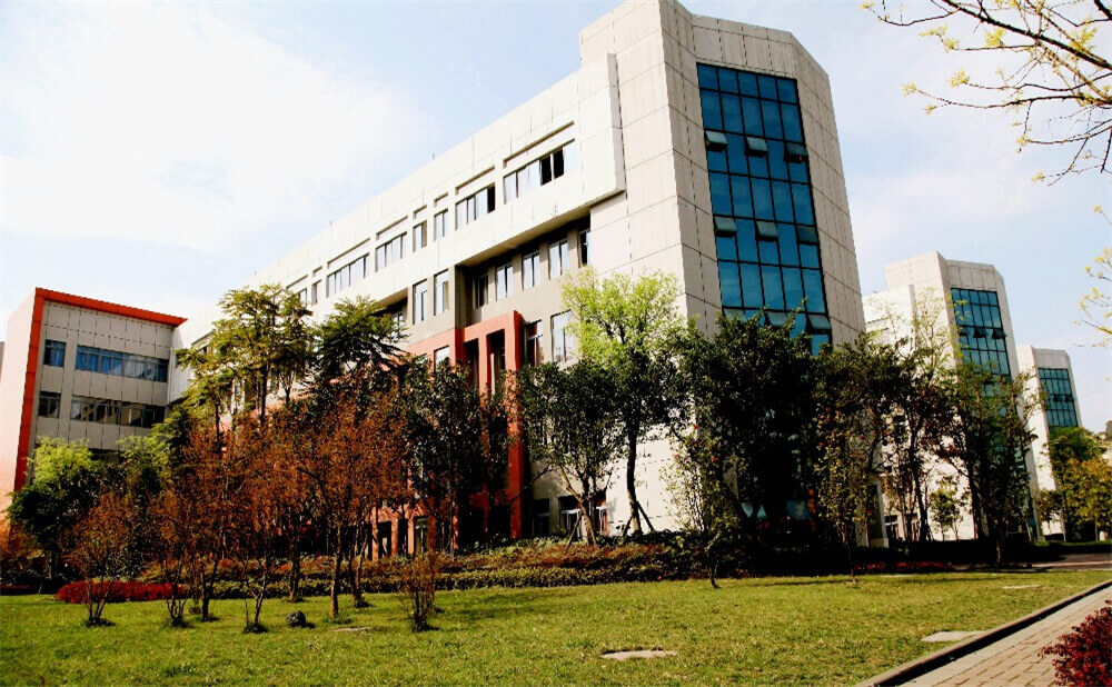 成都航天中學(xué)2020年招生標(biāo)準(zhǔn)在哪兒看？